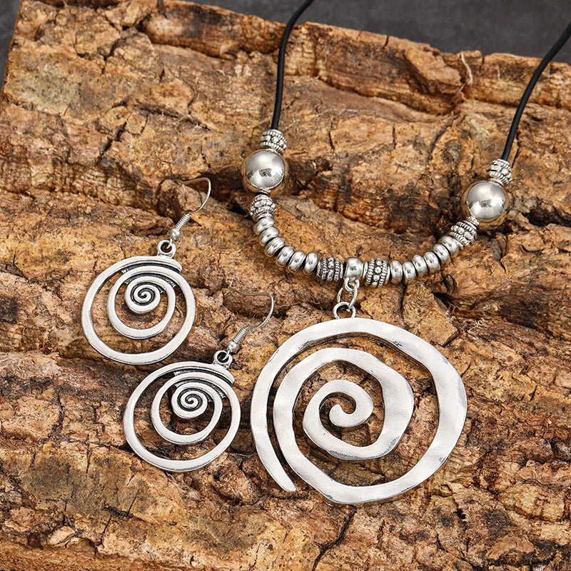 Spiraal Necklace and Earrings Set