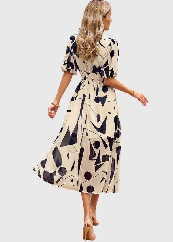 Lynn™ | Flattering Floral Midi Dress