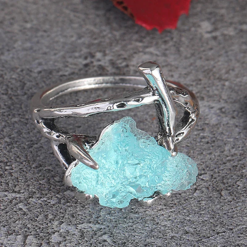 Raw Aqua Quartz Claw Ring