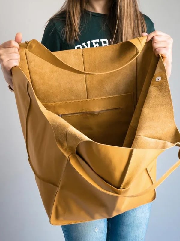 Ruth - Timeless Allure Tote Bag